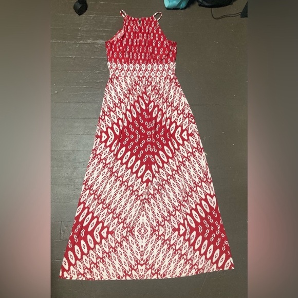 London Times Red and White Patterned Maxi Dress - Picture 3 of 3